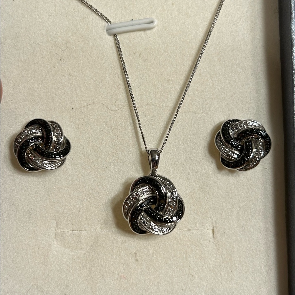 Black & White Diamond Knot 925 Sterling Silver Necklace & Earring Set